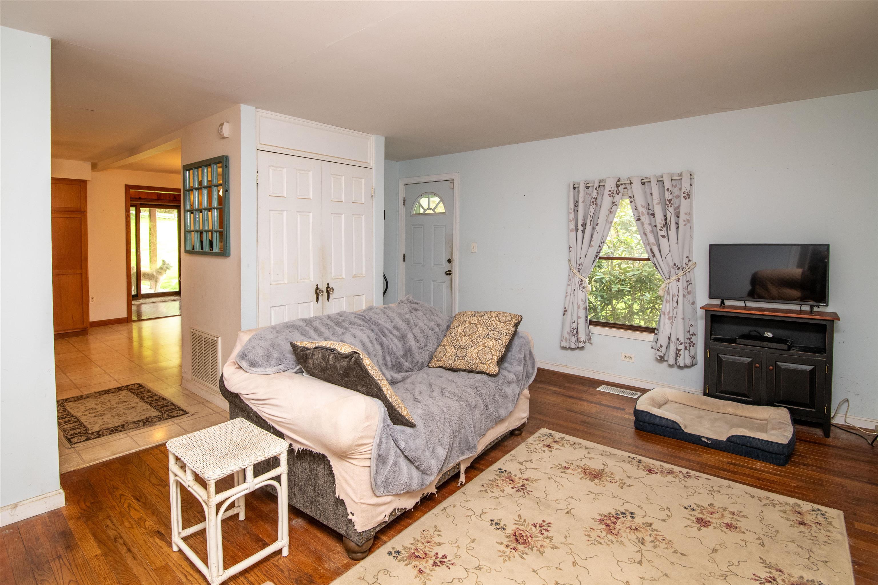 1529 Belmont Road