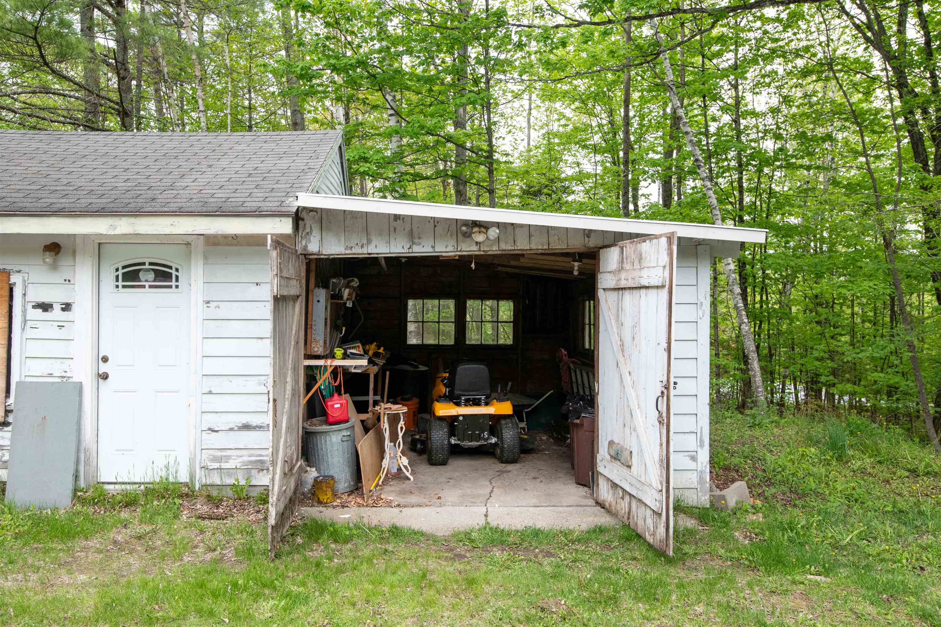1529 Belmont Road