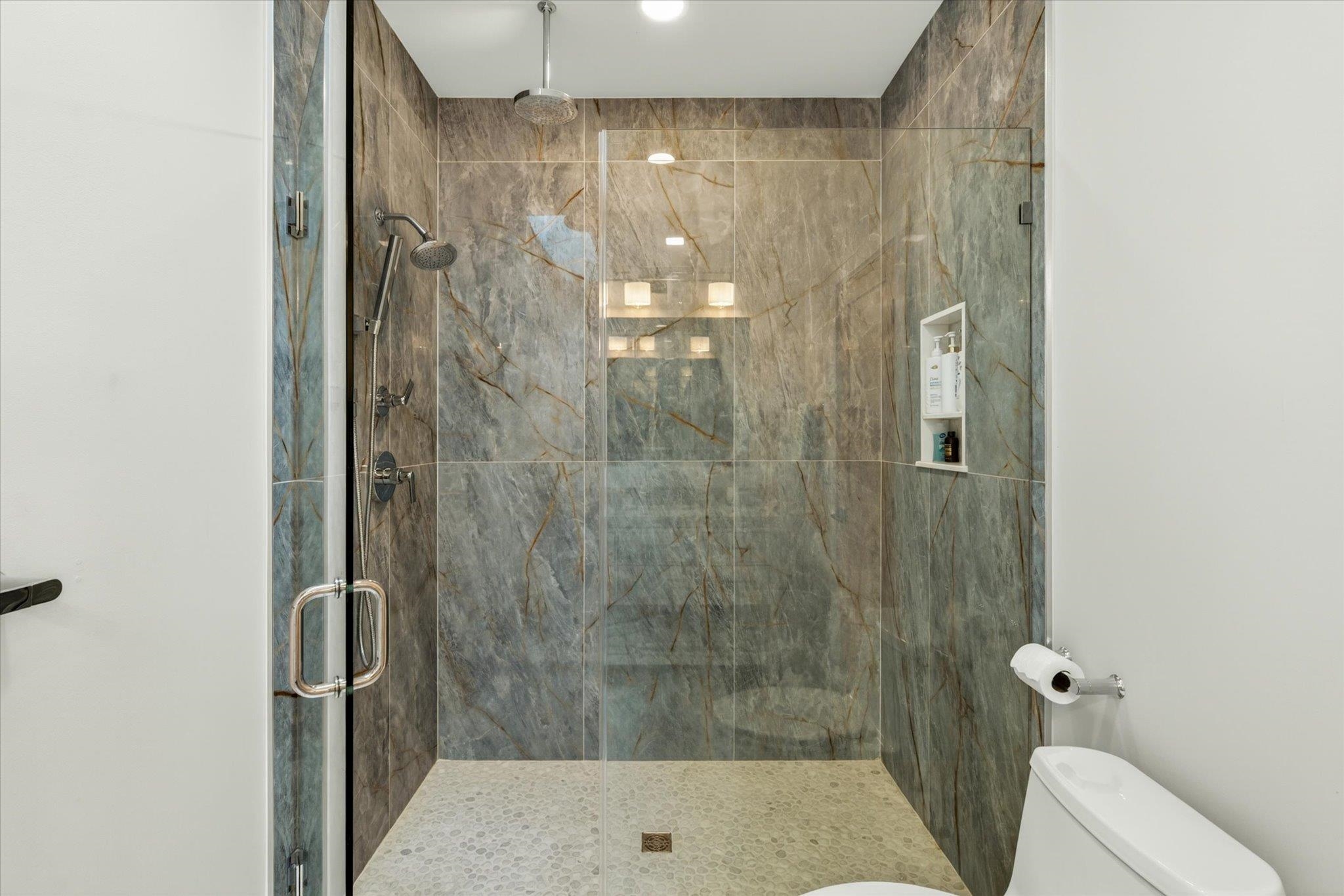 112 Snowbridge Road Unit: L3