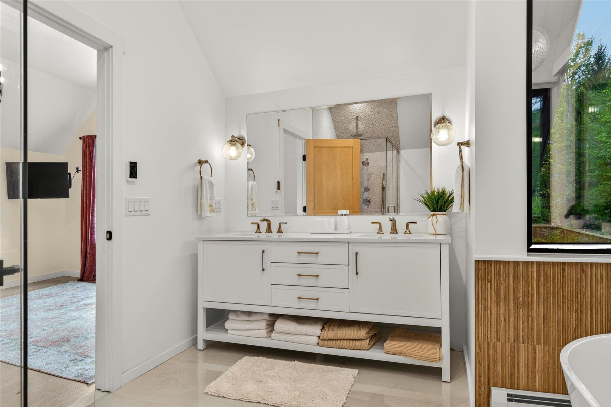 112 Snowbridge Road Unit: L3