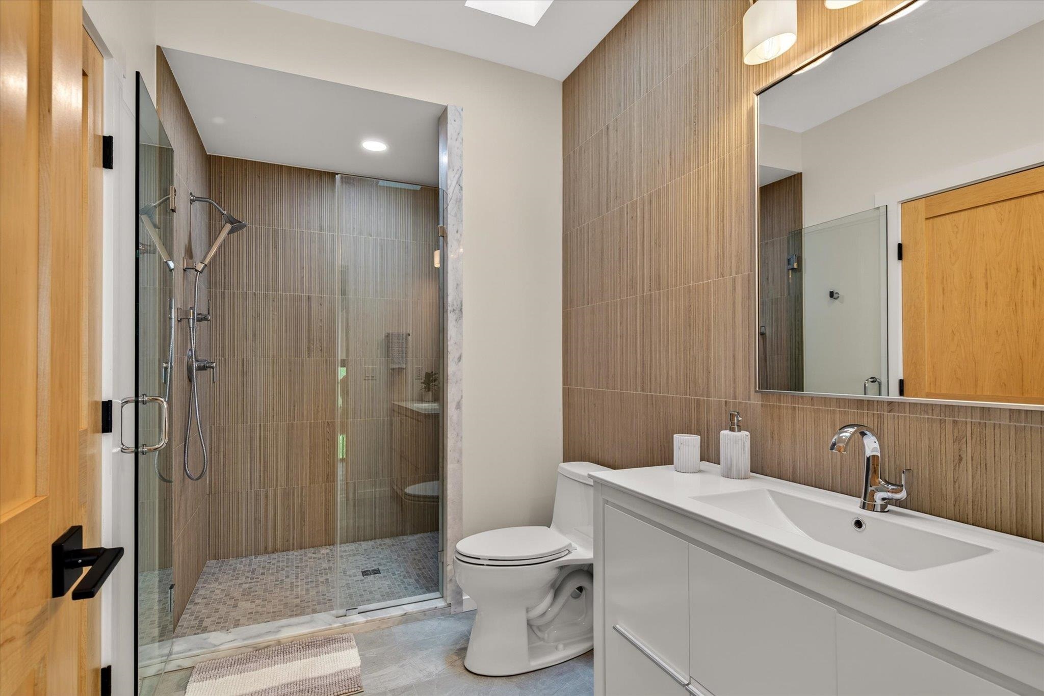 112 Snowbridge Road Unit: L3