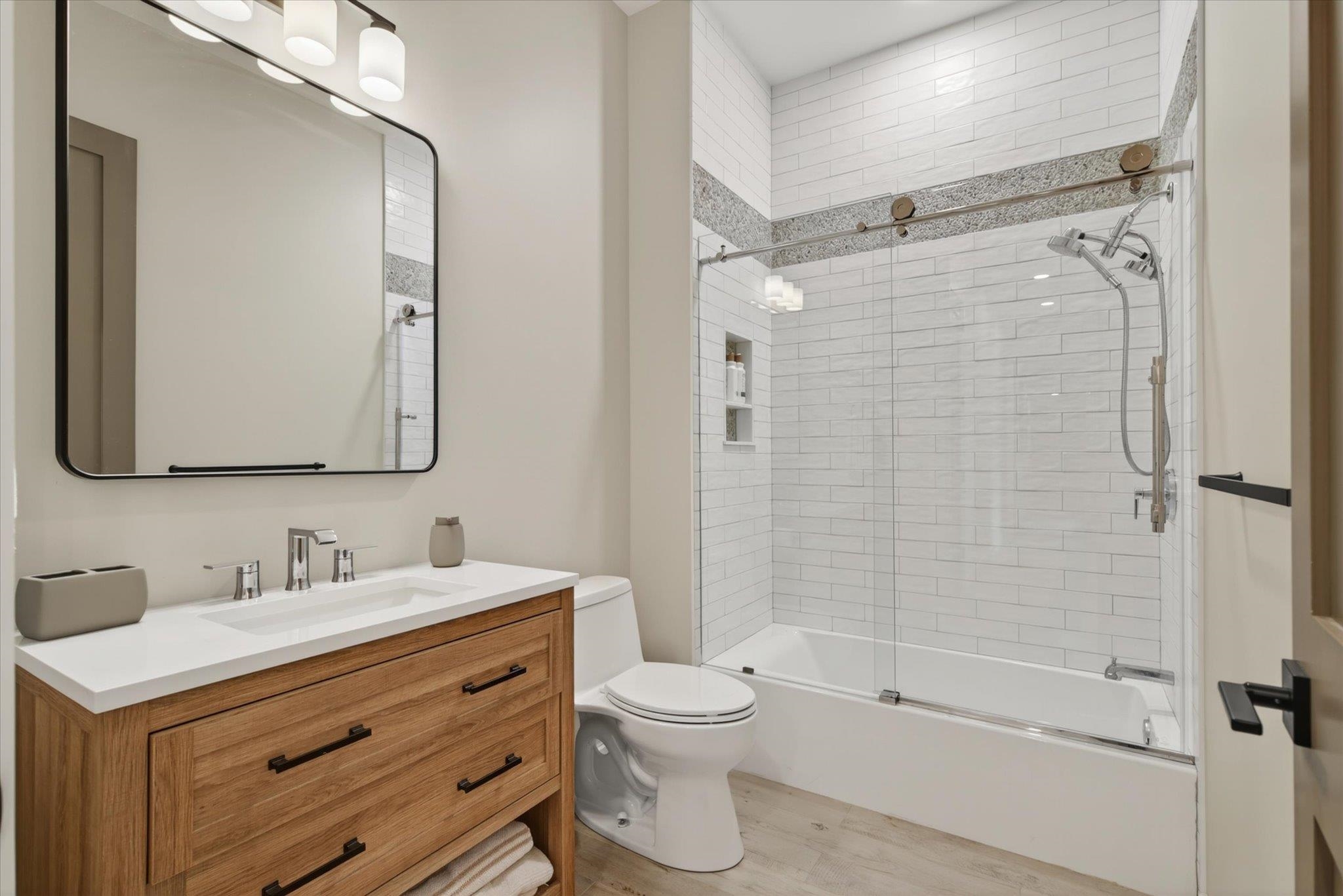 112 Snowbridge Road Unit: L3