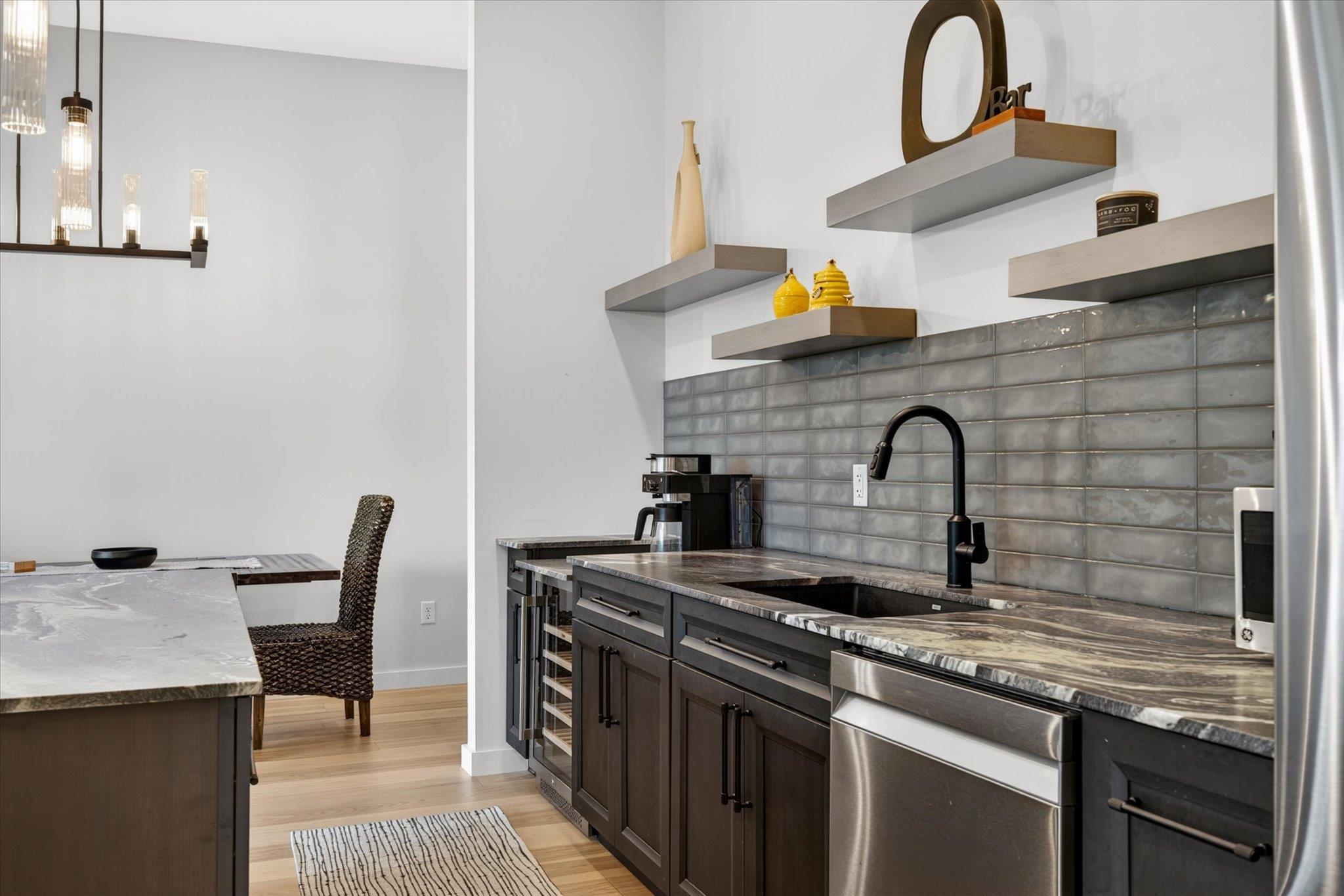 112 Snowbridge Road Unit: L3