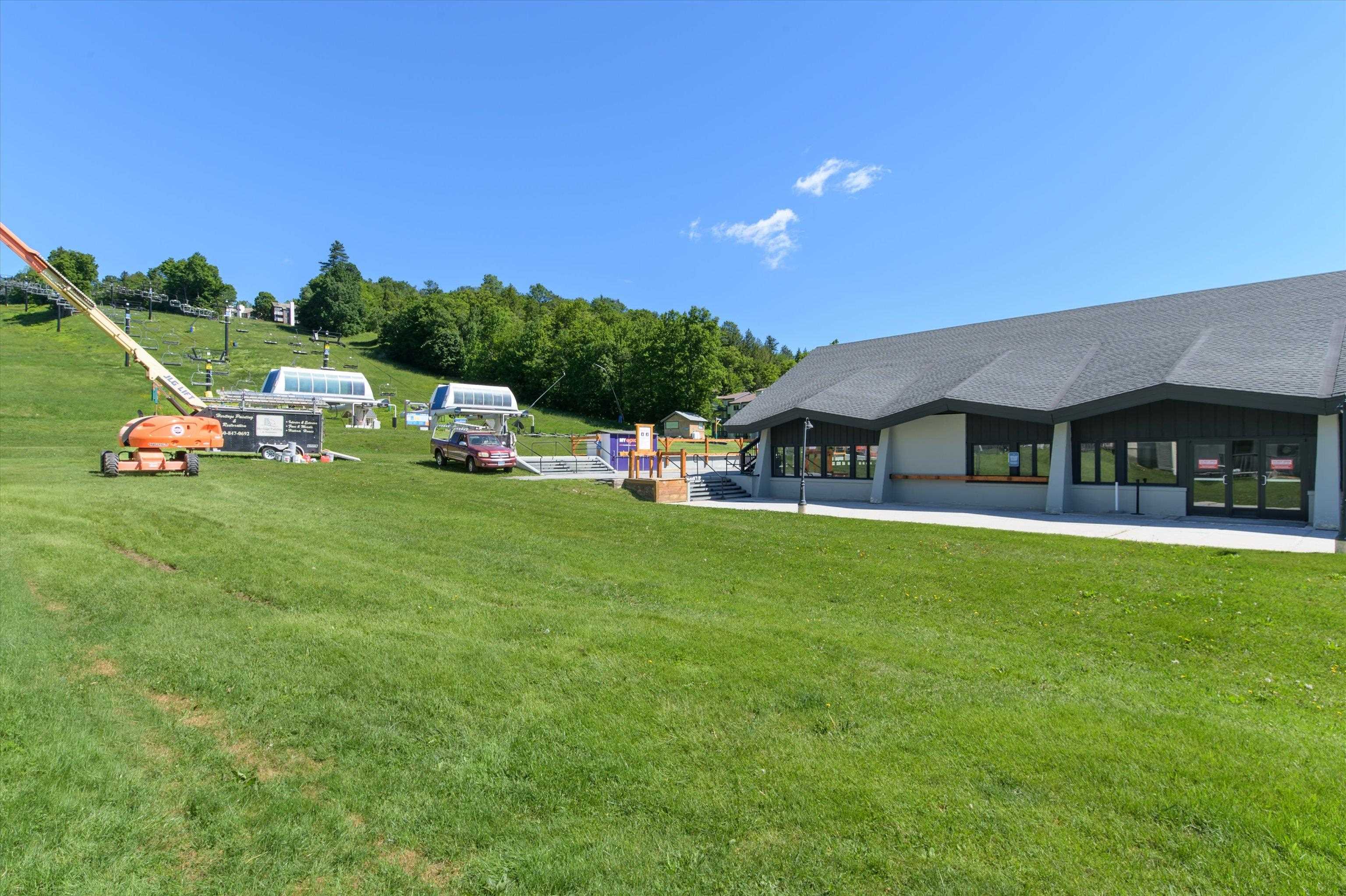350 Mountain Road Unit: B103