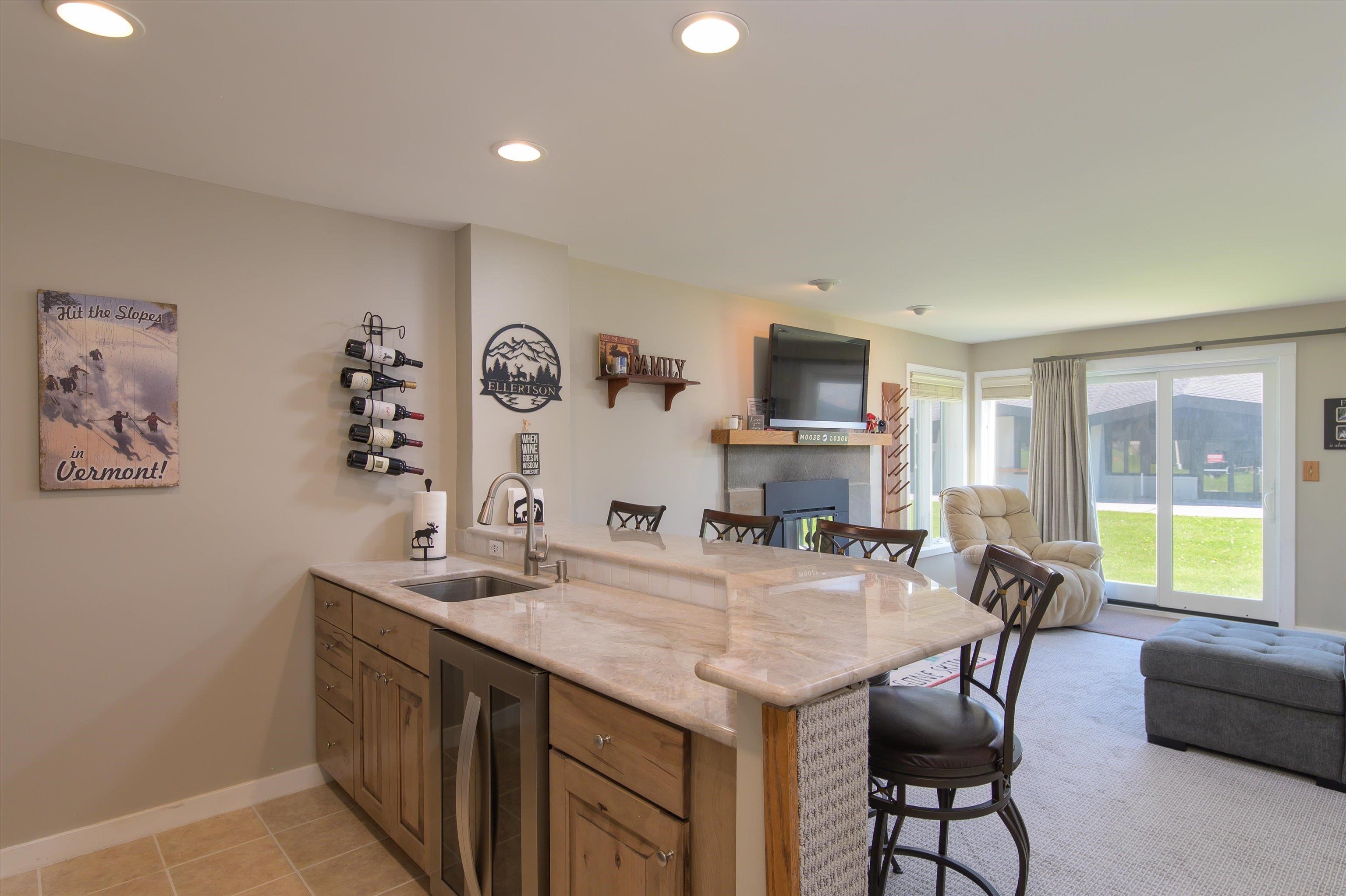 350 Mountain Road Unit: B103