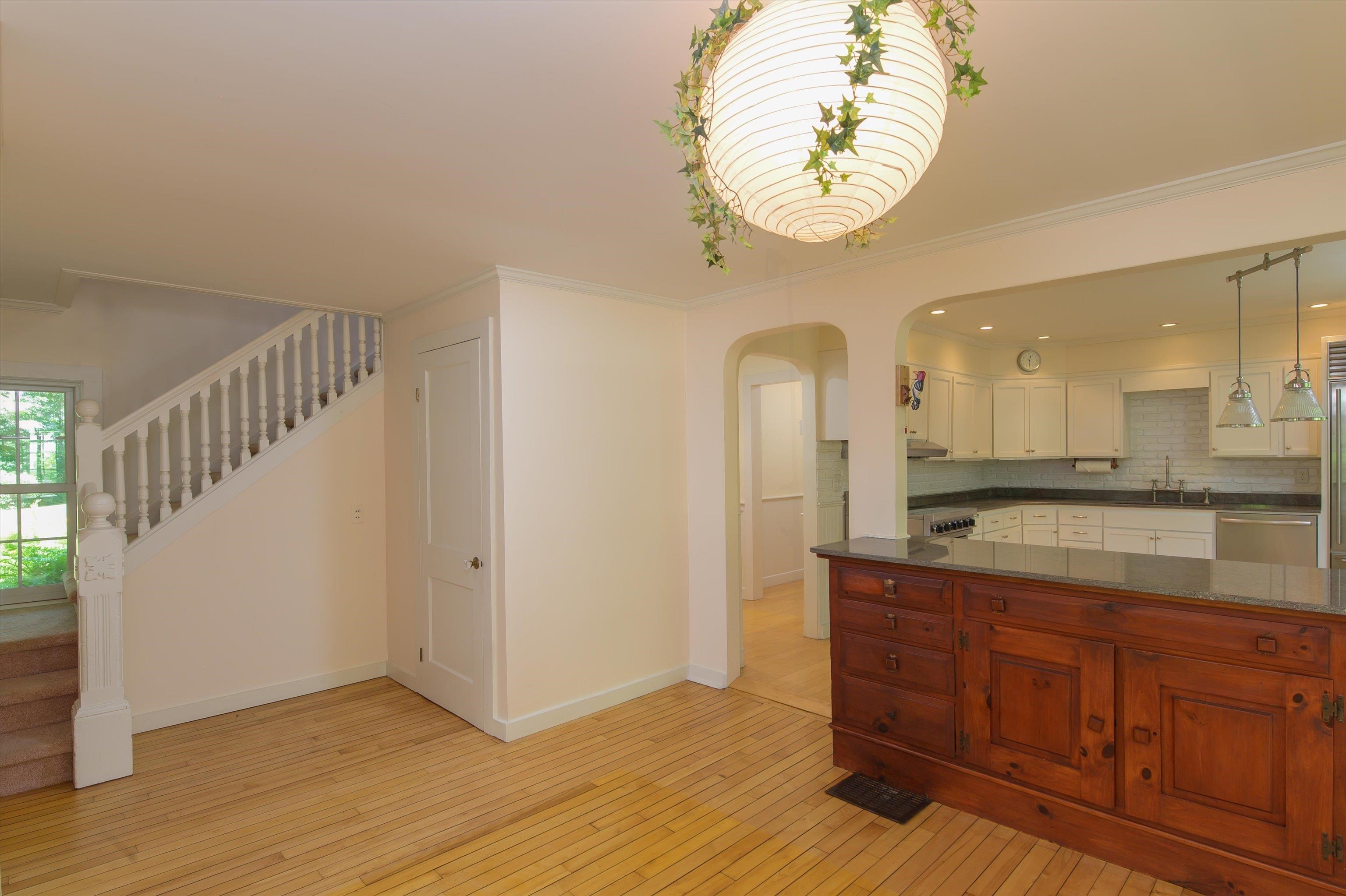 19 Lawridge Heights