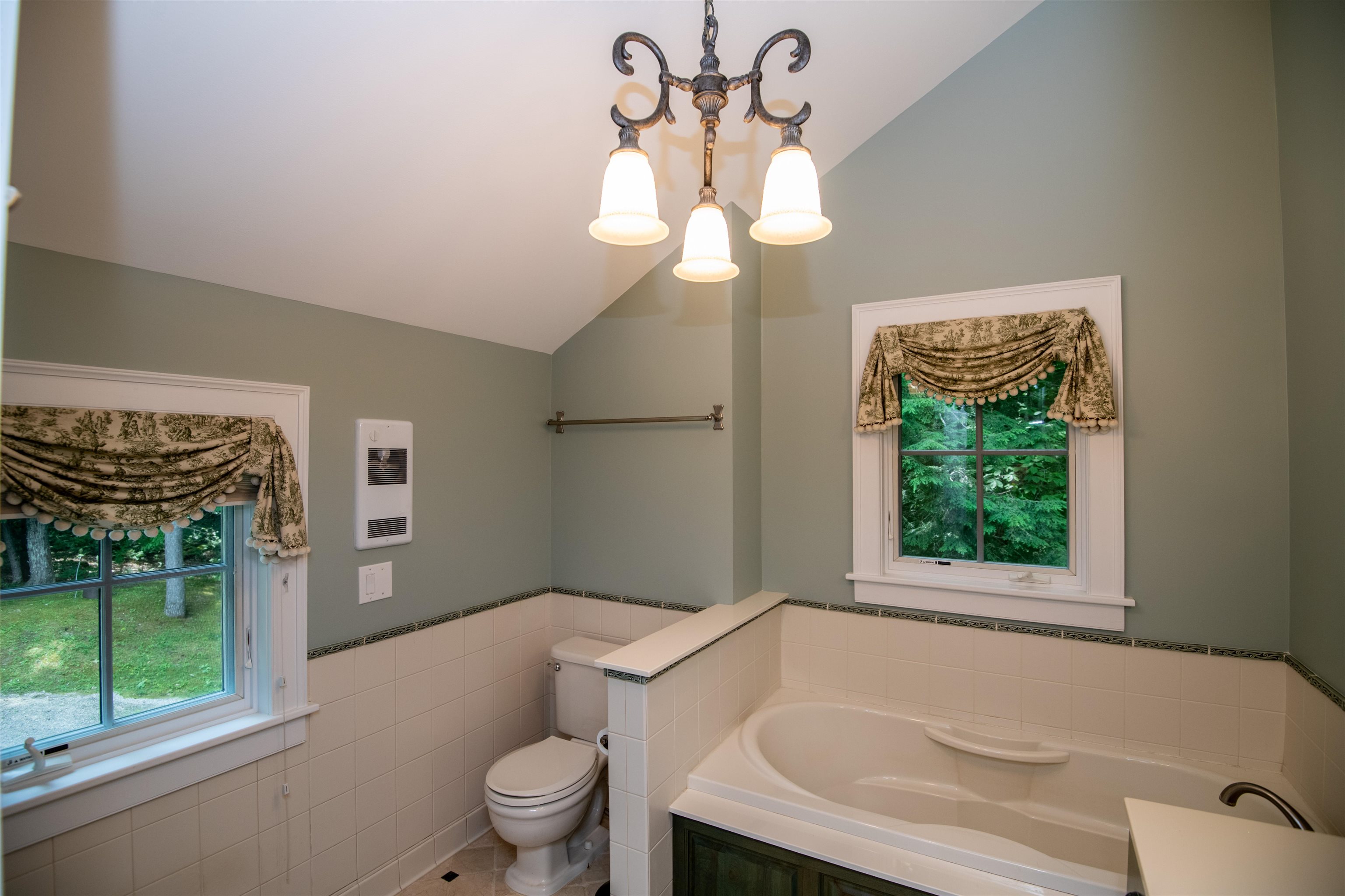 182 Farm Ridge Road