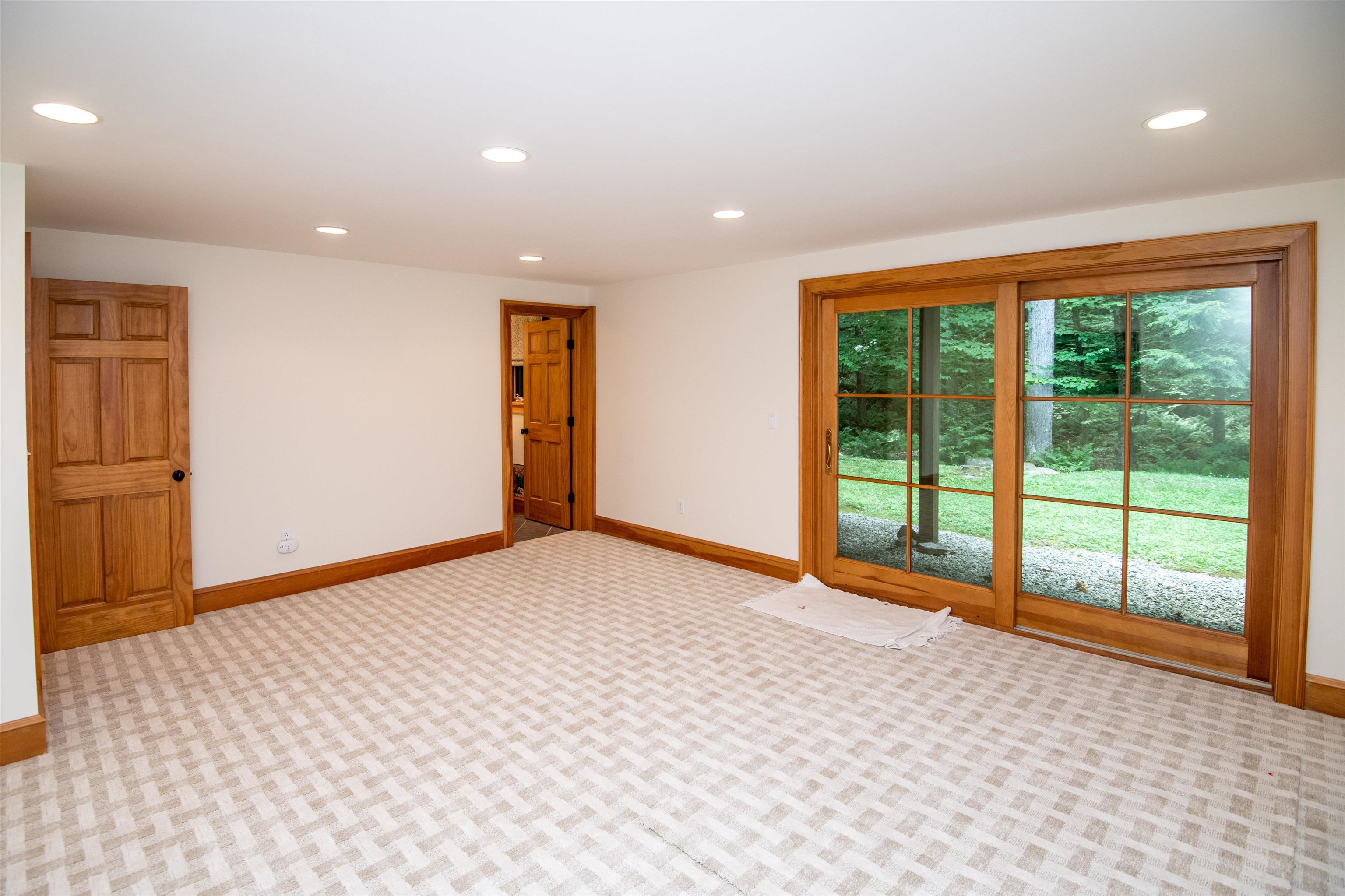 182 Farm Ridge Road