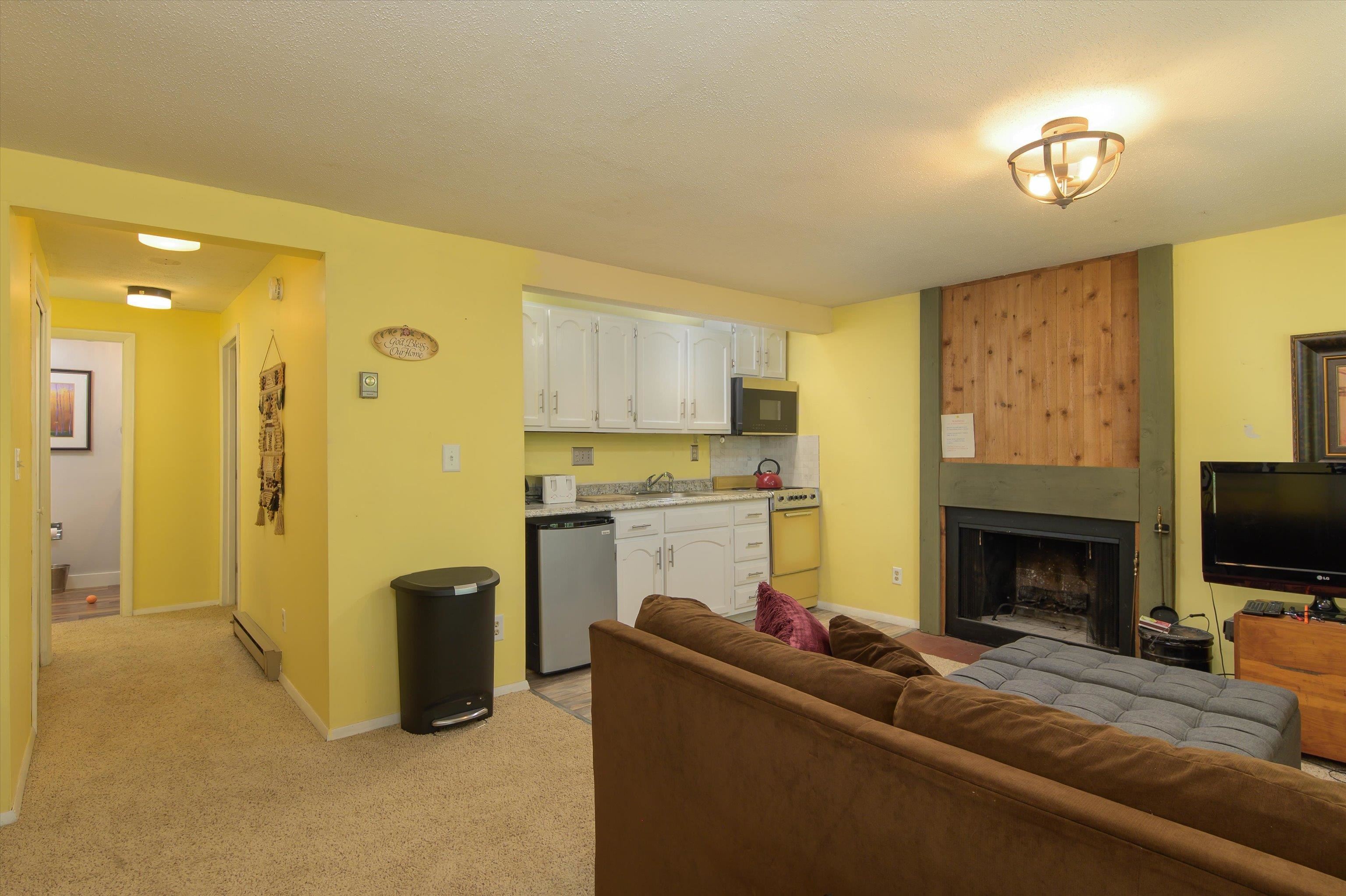 38 Rimrock Road Unit: 3A