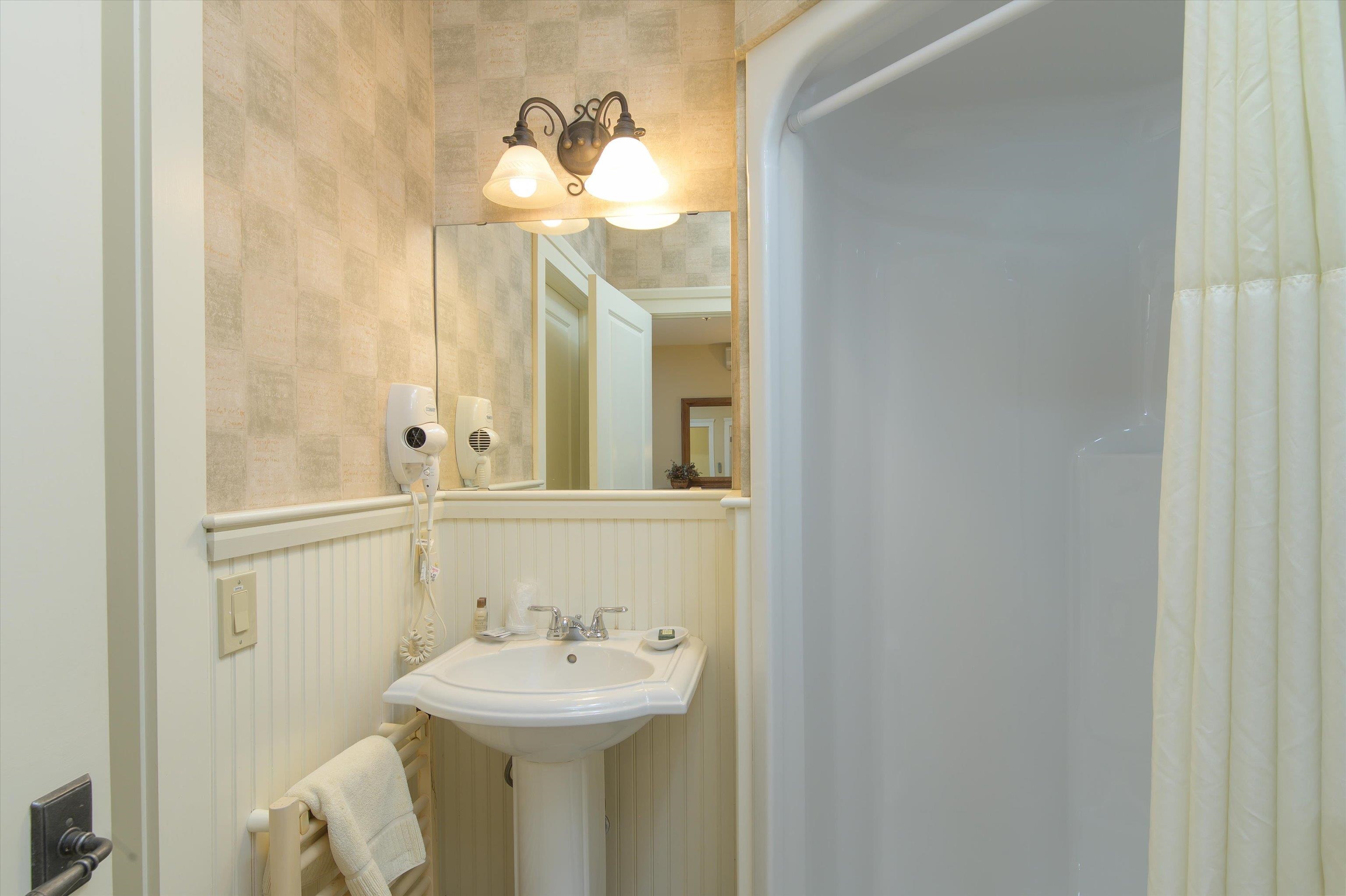 44 Freeman Road Unit: B2