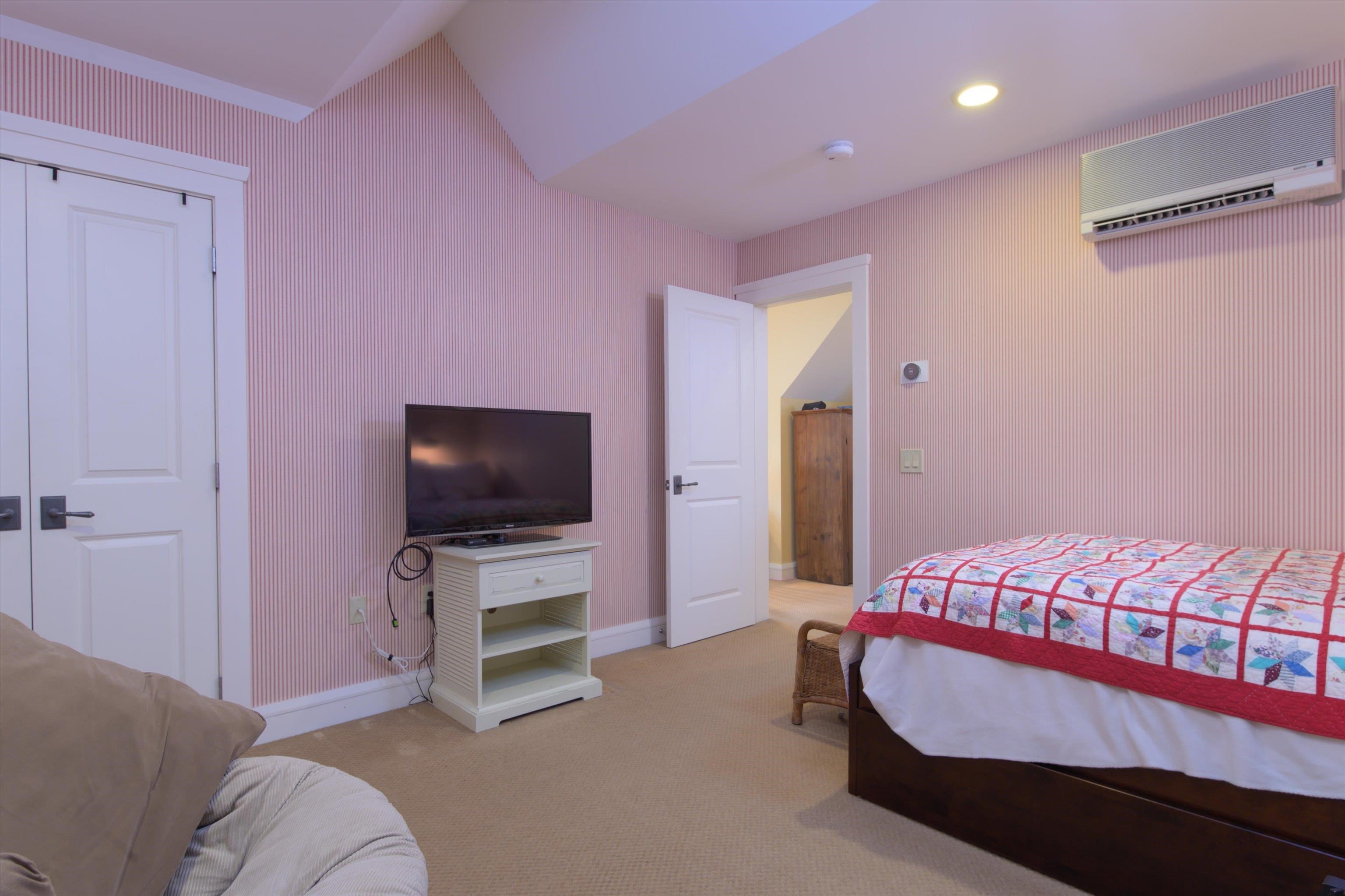 44 Freeman Road Unit: B2
