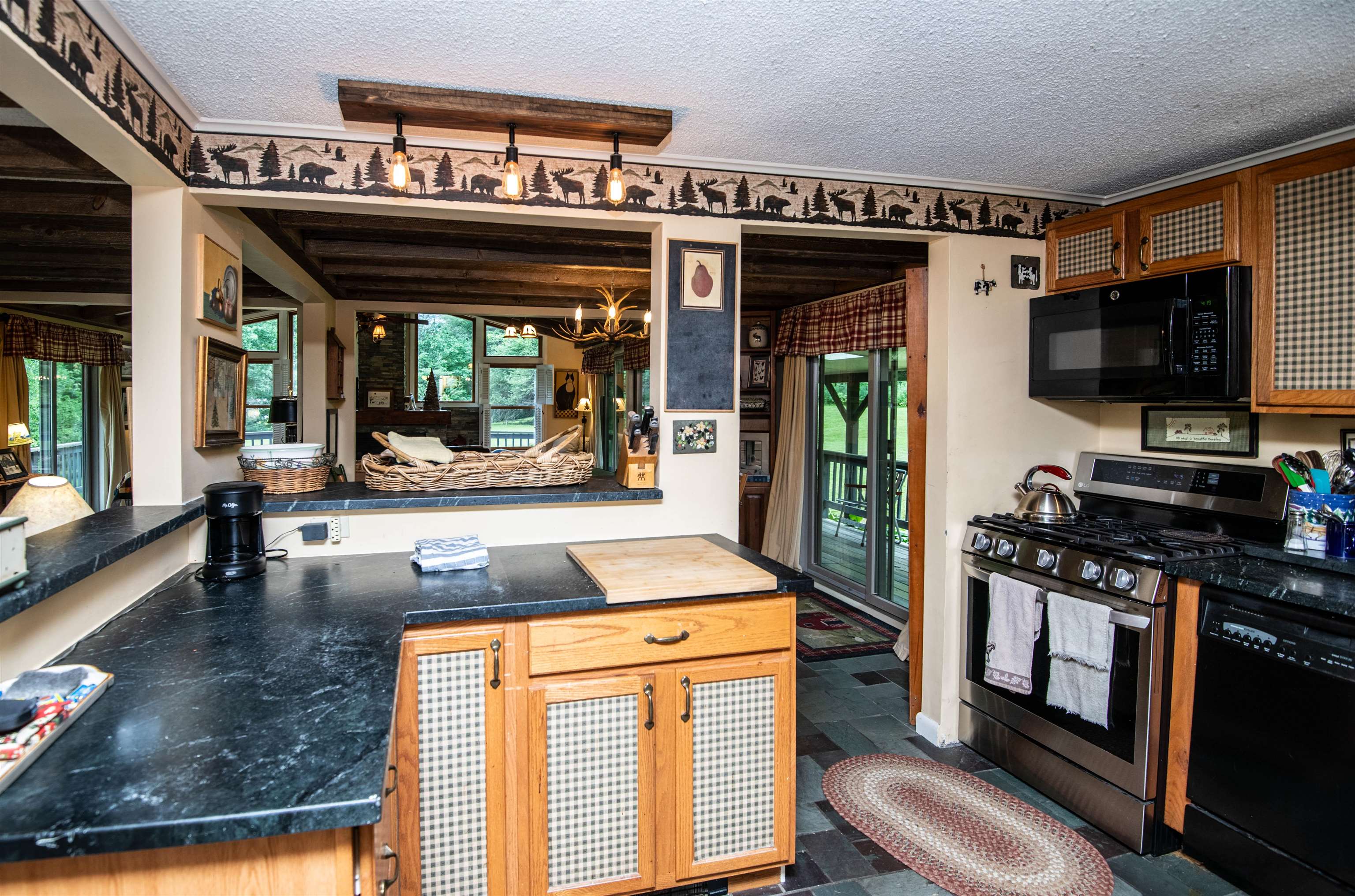 1545 East Hill Road