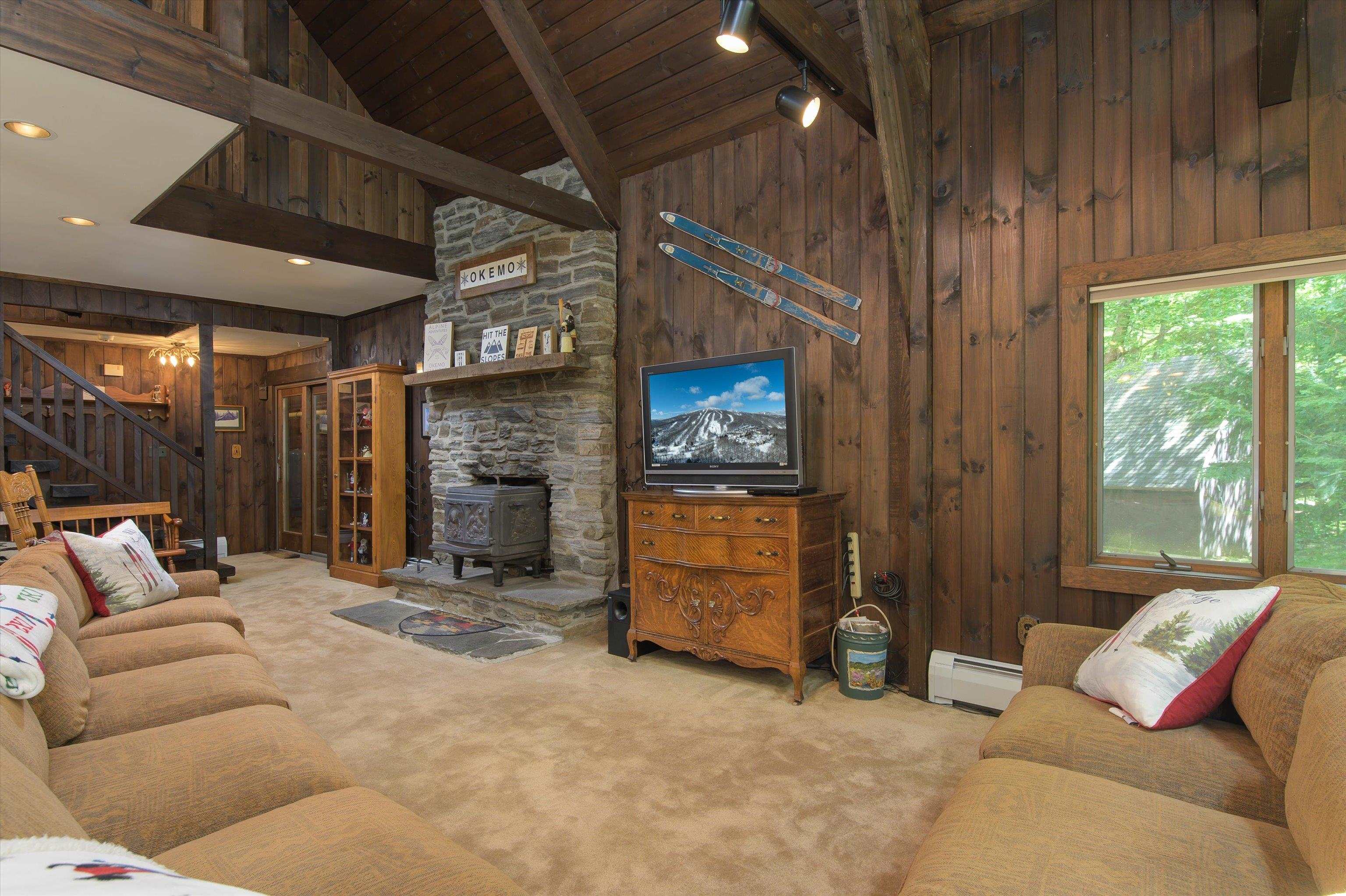 220 Ellison Loop Road