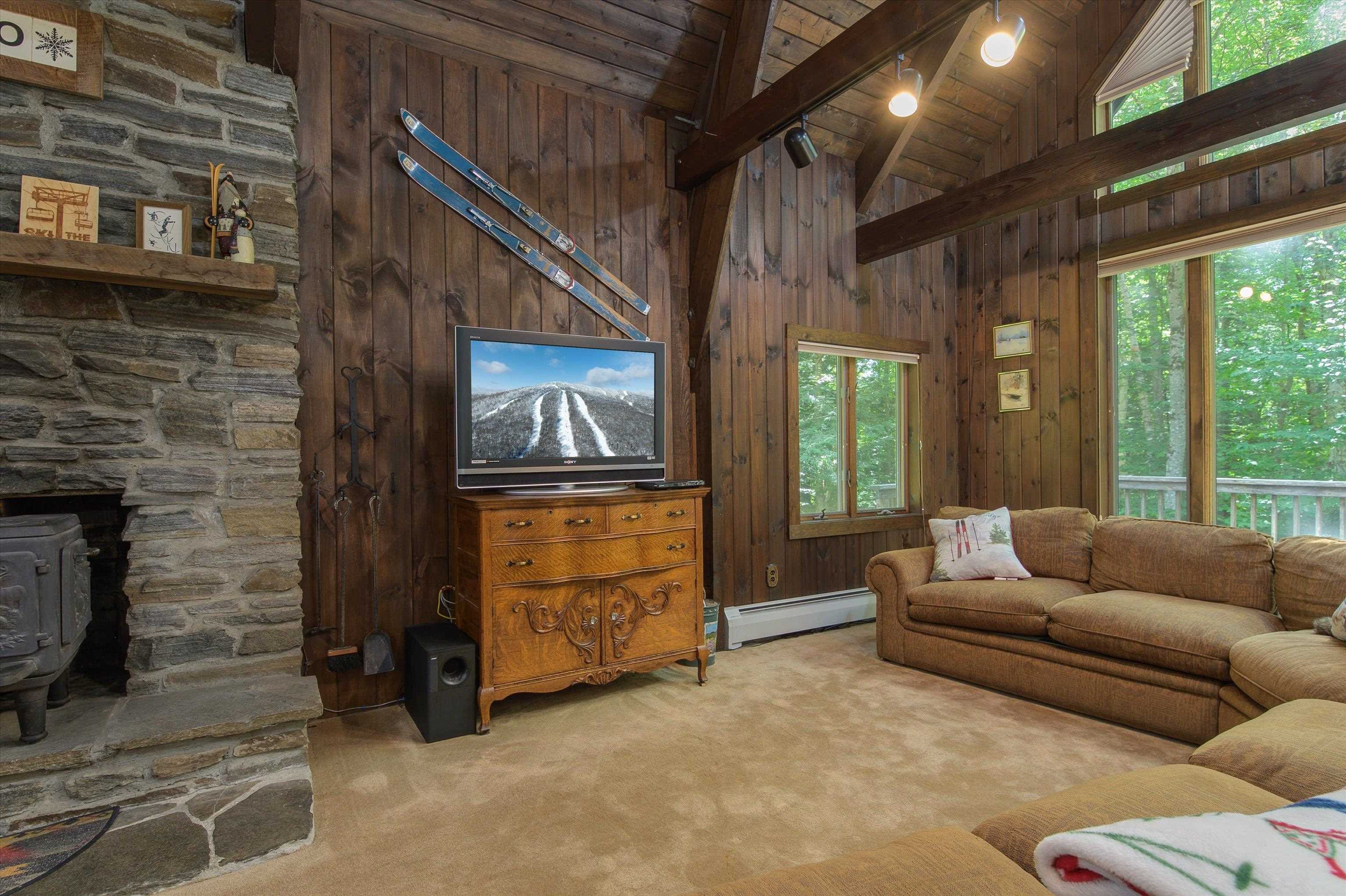 220 Ellison Loop Road