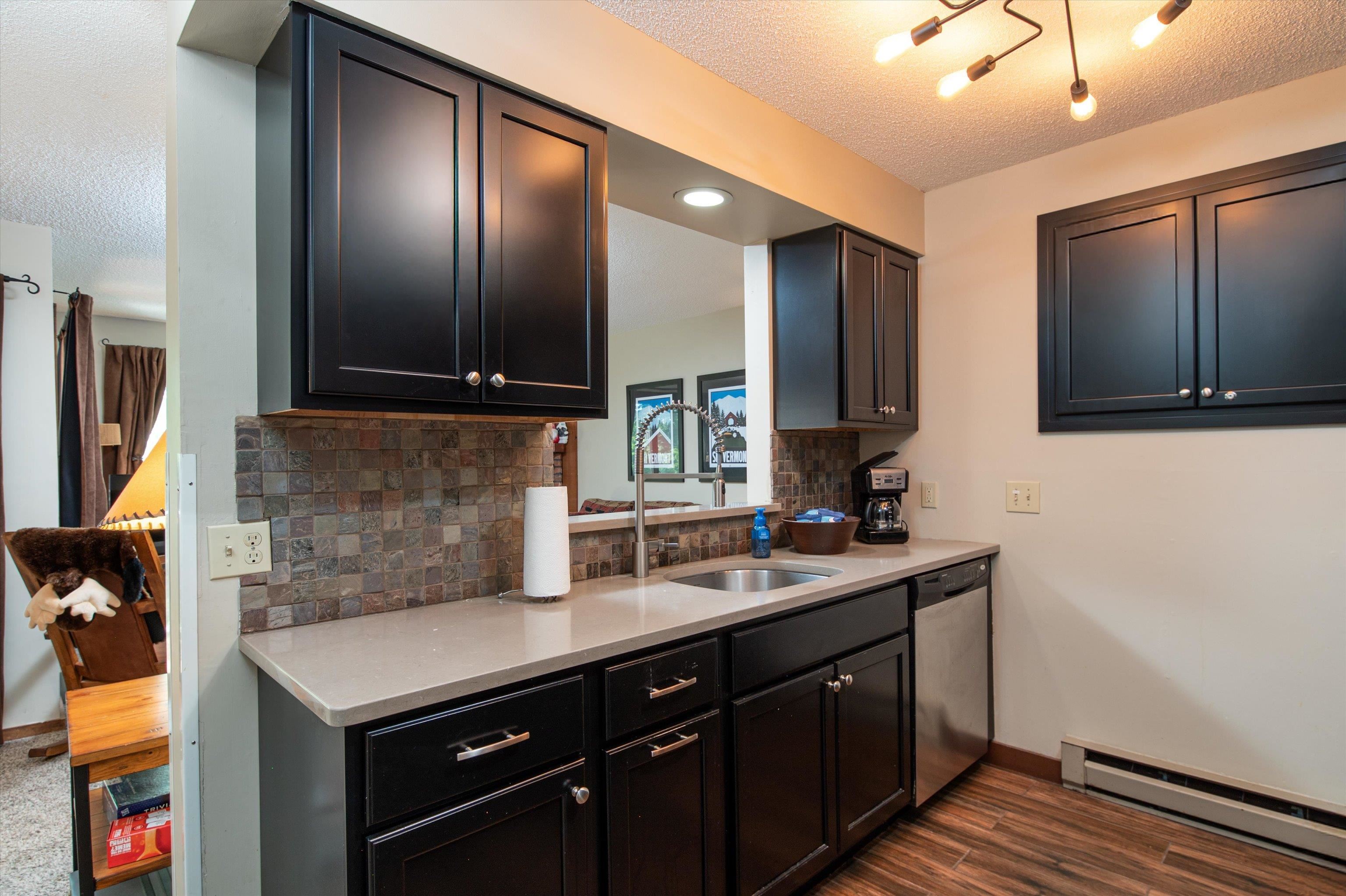 100 Kettlebrook Road Unit: E4