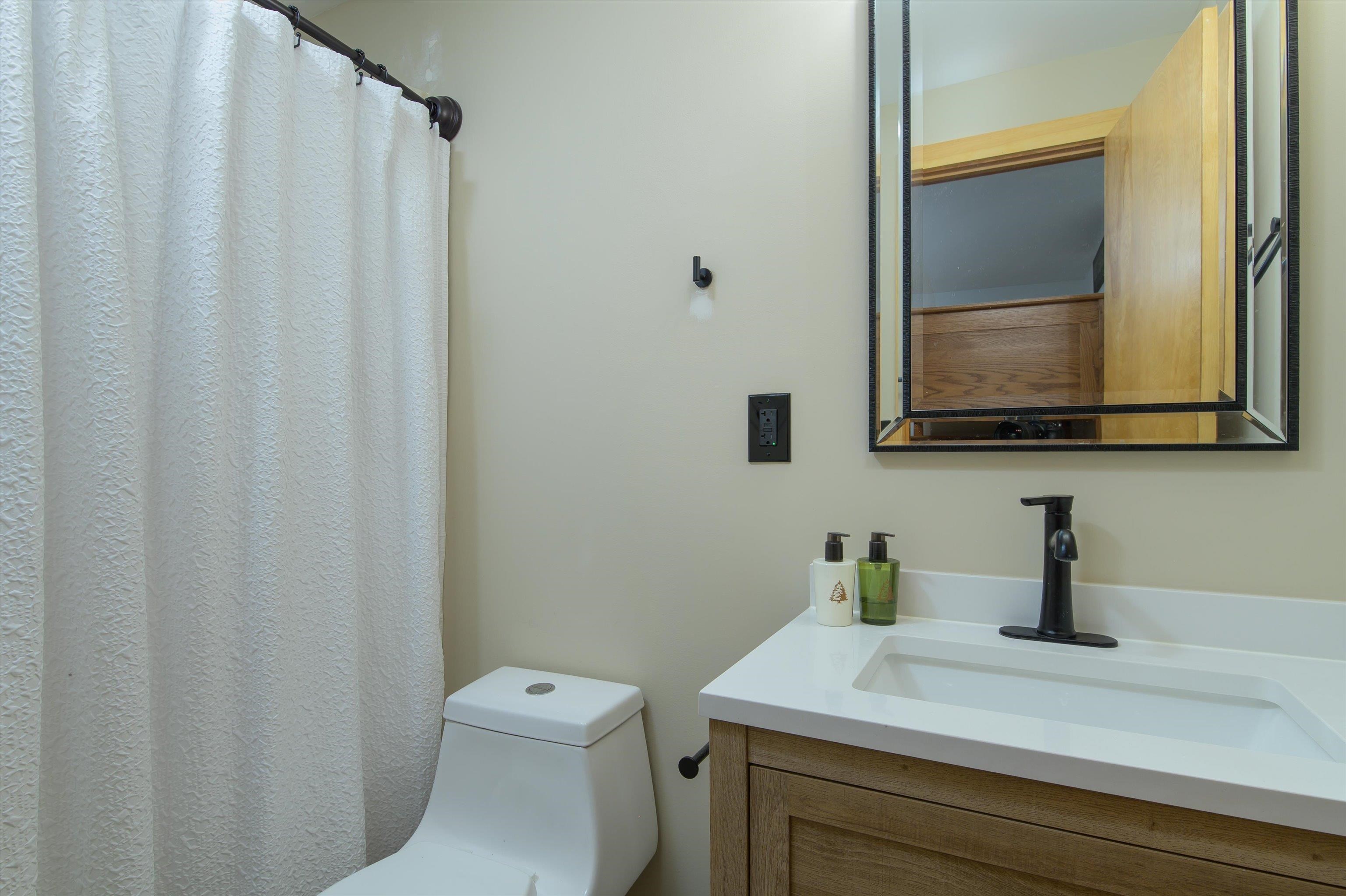 88 North Village Road Unit: 1