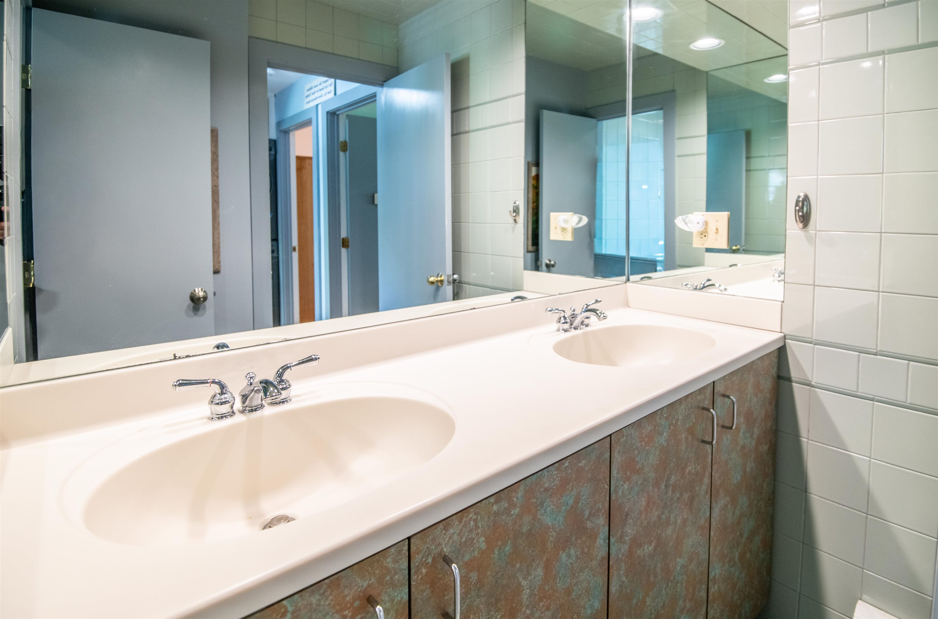 38 Rimrock Road Unit: 3B