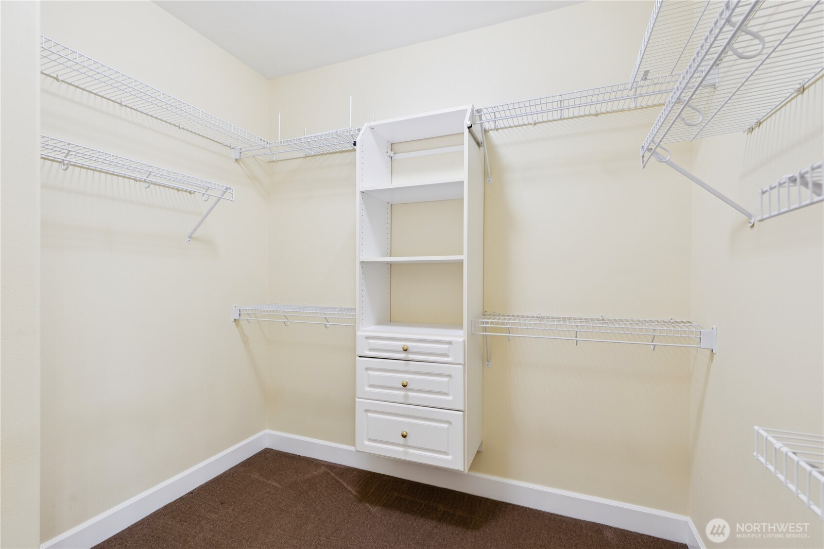 2218 Cascade Court