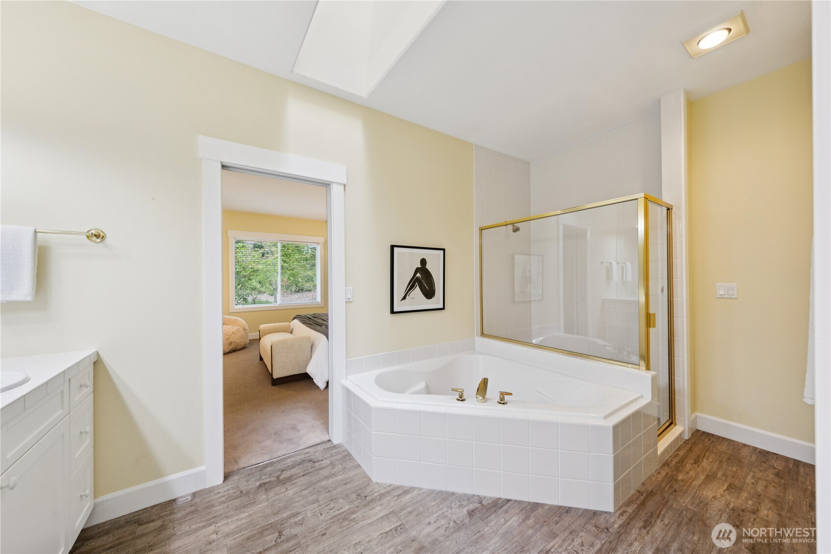 2218 Cascade Court
