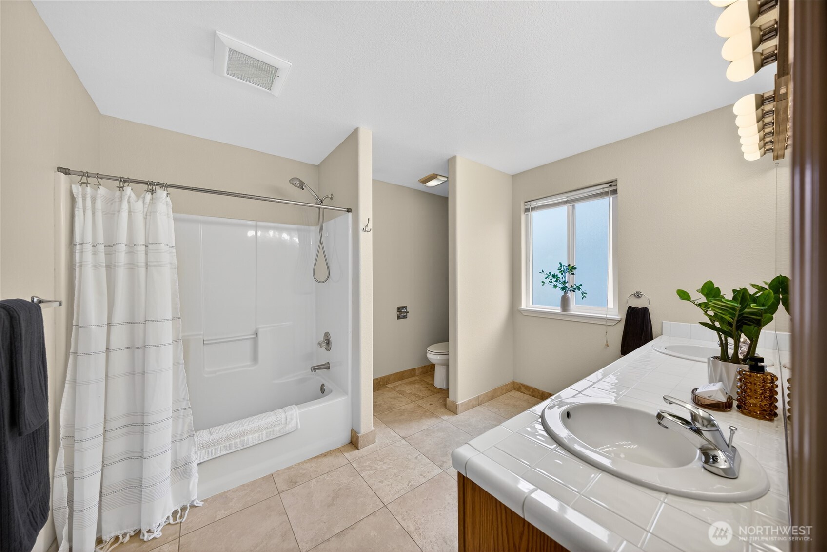 1901 Copper Pond Place