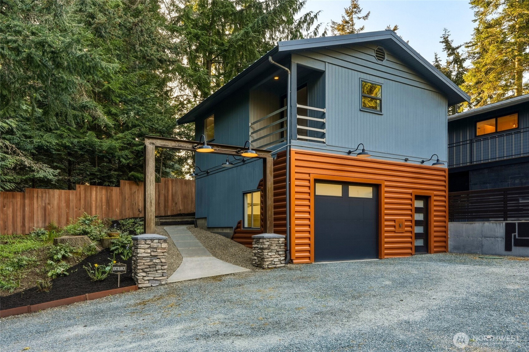 4101 Edith Point