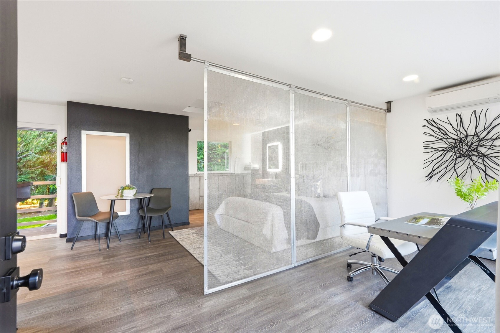 4101 Edith Point
