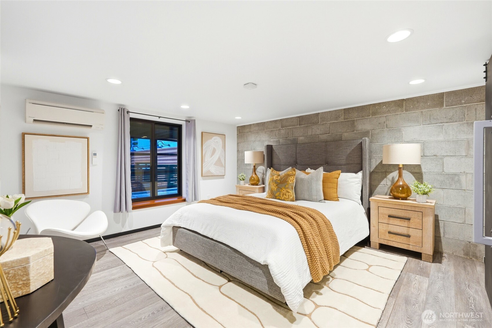 4101 Edith Point