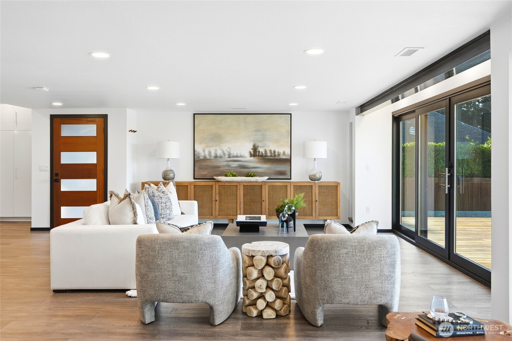 4101 Edith Point