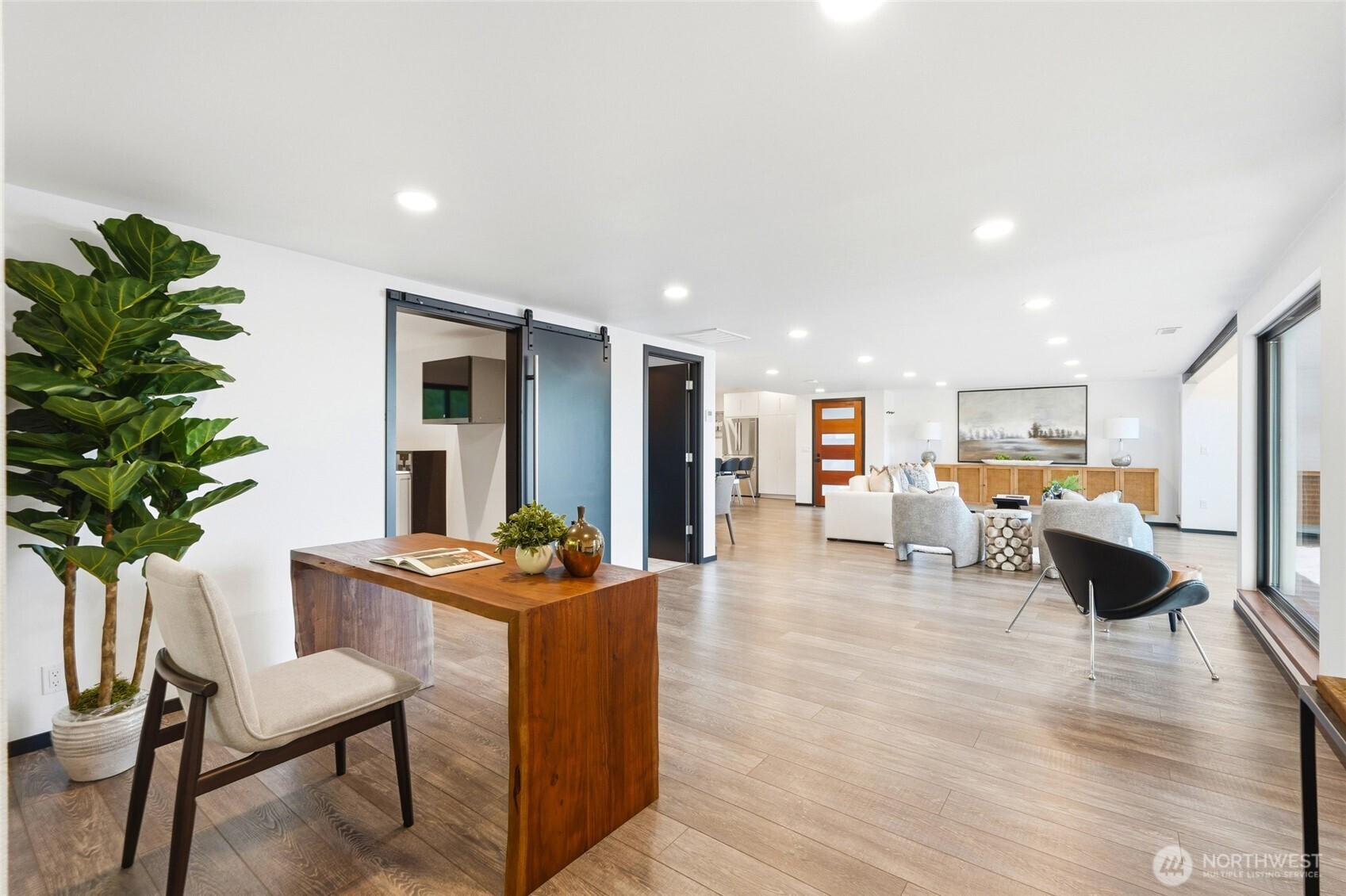 4101 Edith Point