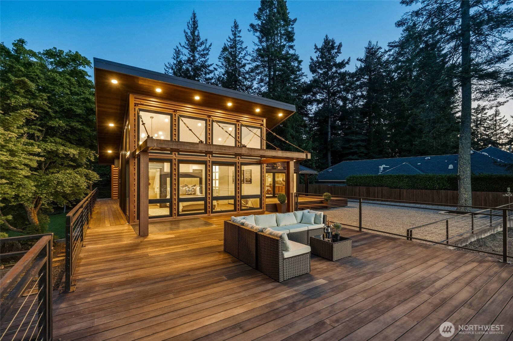 4101 Edith Point