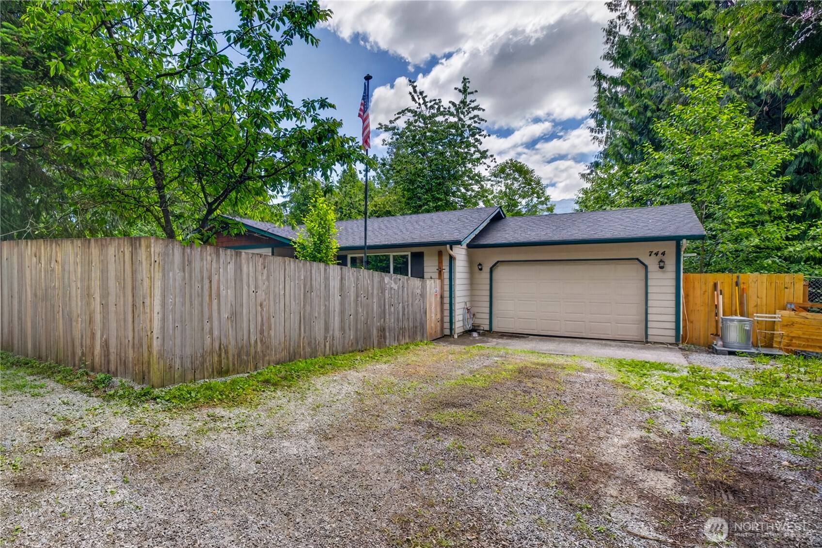 744 Summerset Way