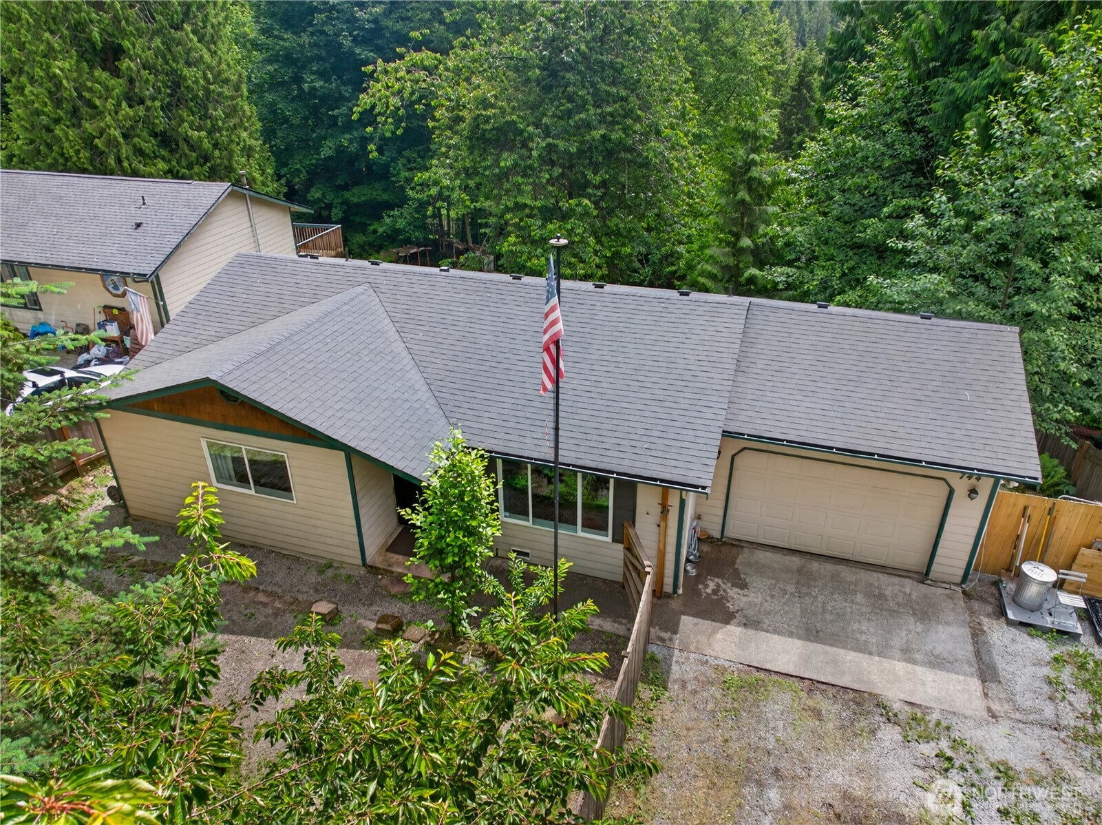 744 Summerset Way