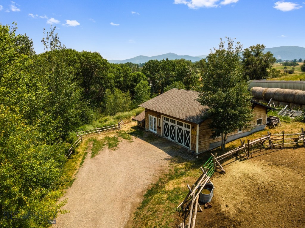 8480 Gooch Hill Road