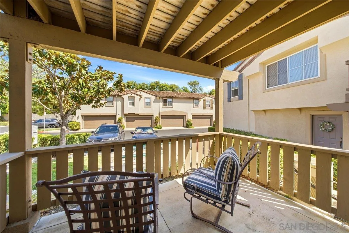 6015 Paseo Salinero