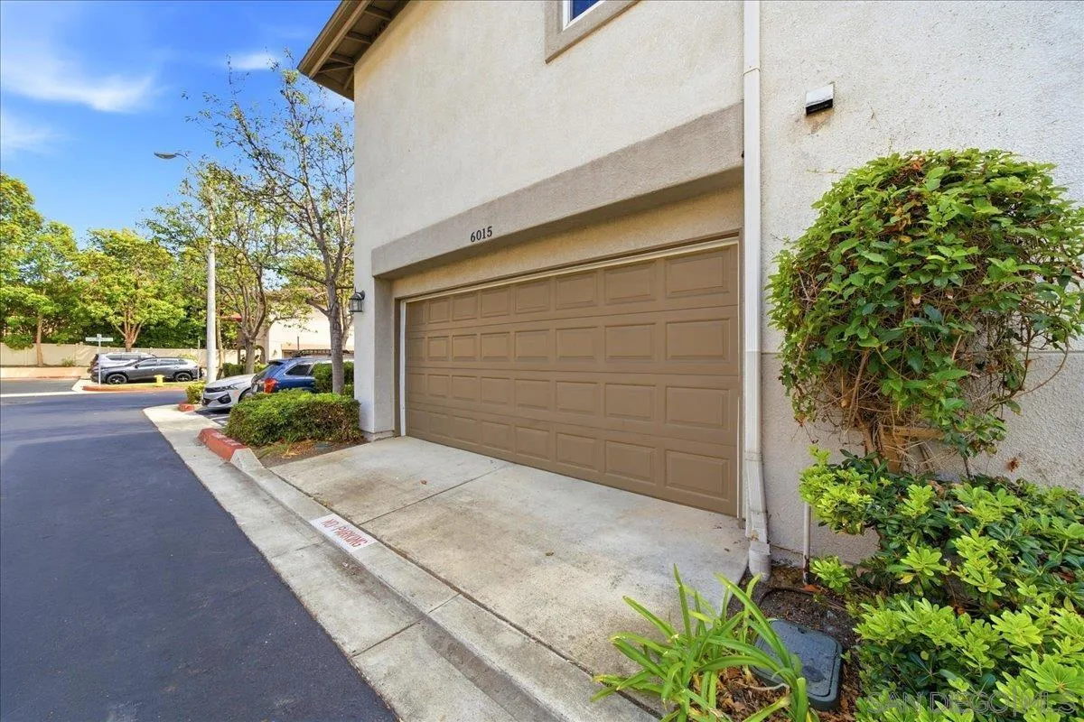 6015 Paseo Salinero