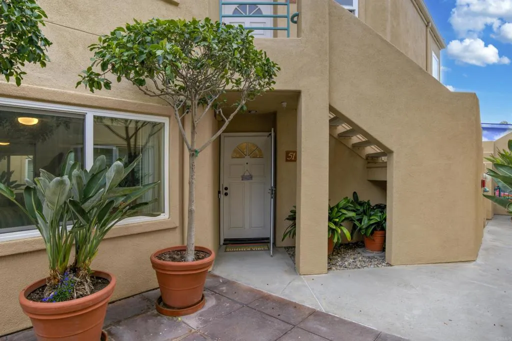 400 N The Strand Unit 51, Oceanside Unit: 51