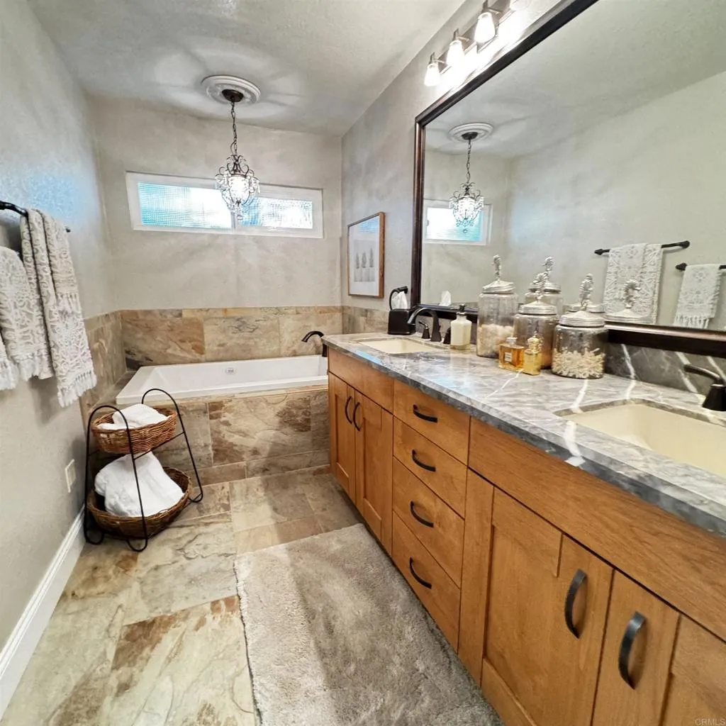 1981 Stonecrest Court