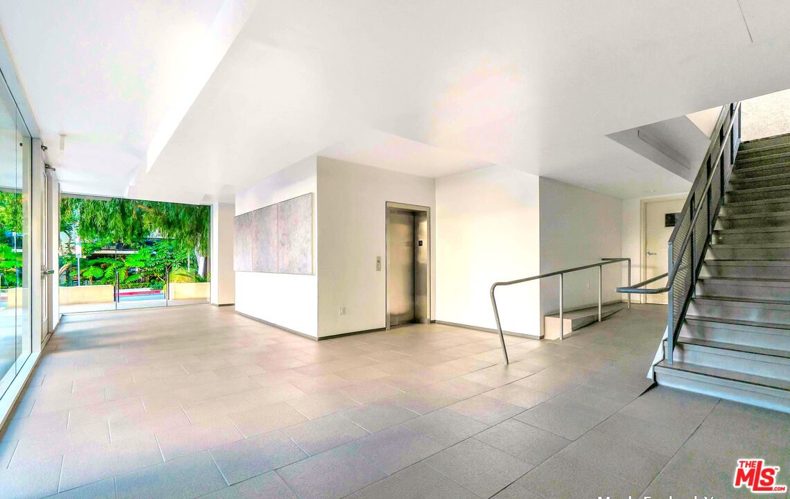 9005 Cynthia St Unit: 412