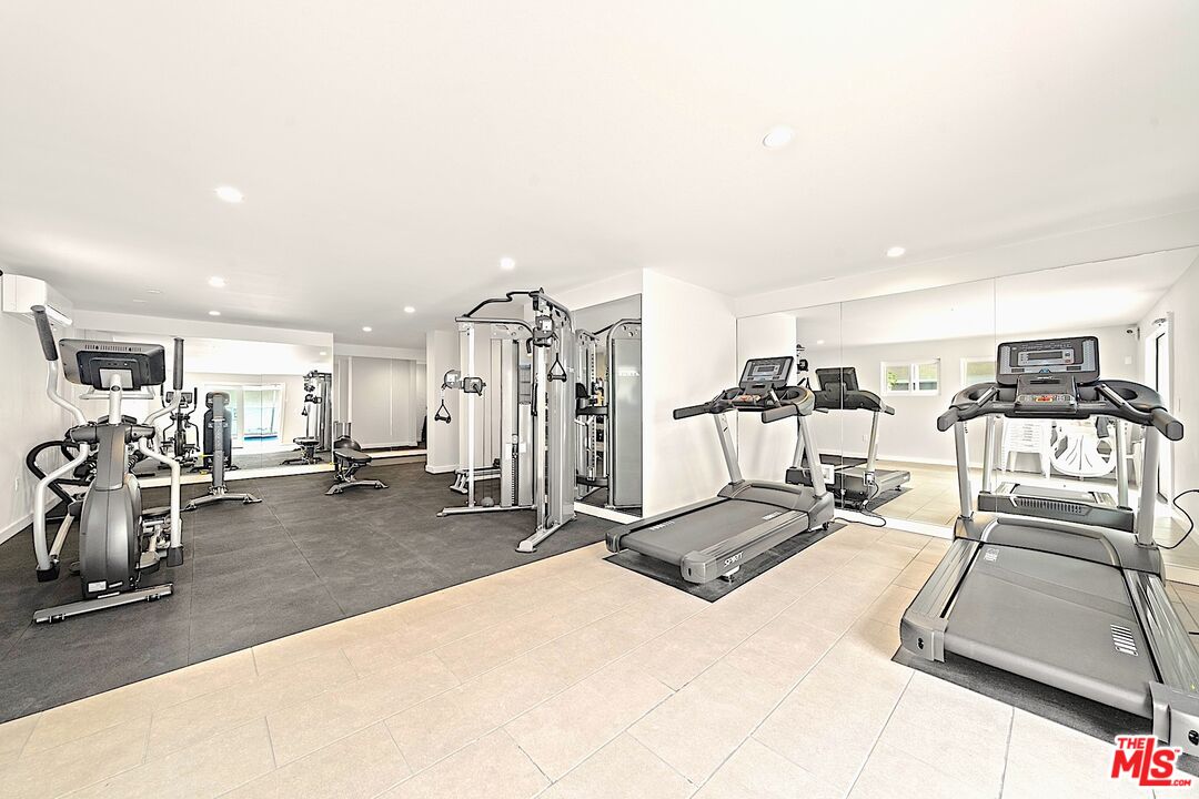 9005 Cynthia St Unit: 412