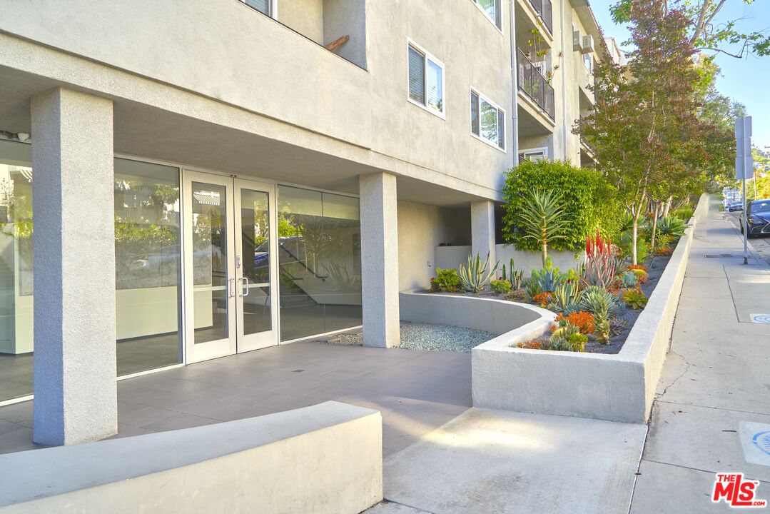 9005 Cynthia St Unit: 412
