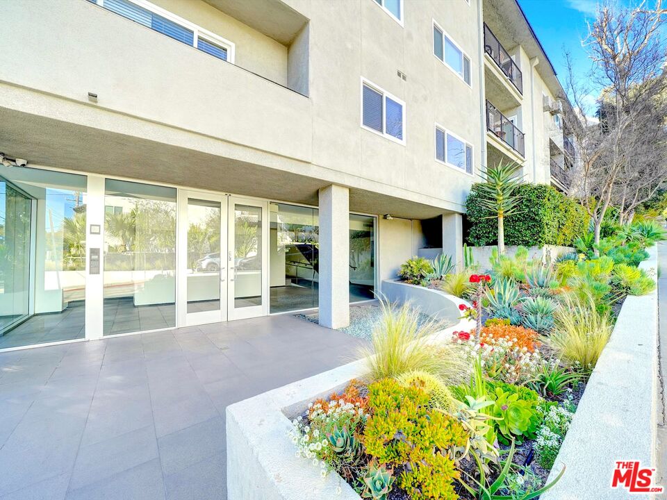 9005 Cynthia St Unit: 412