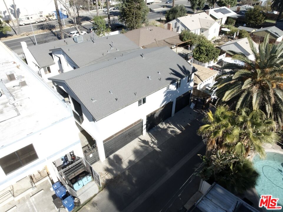 17610 Sherman Way Unit: 3