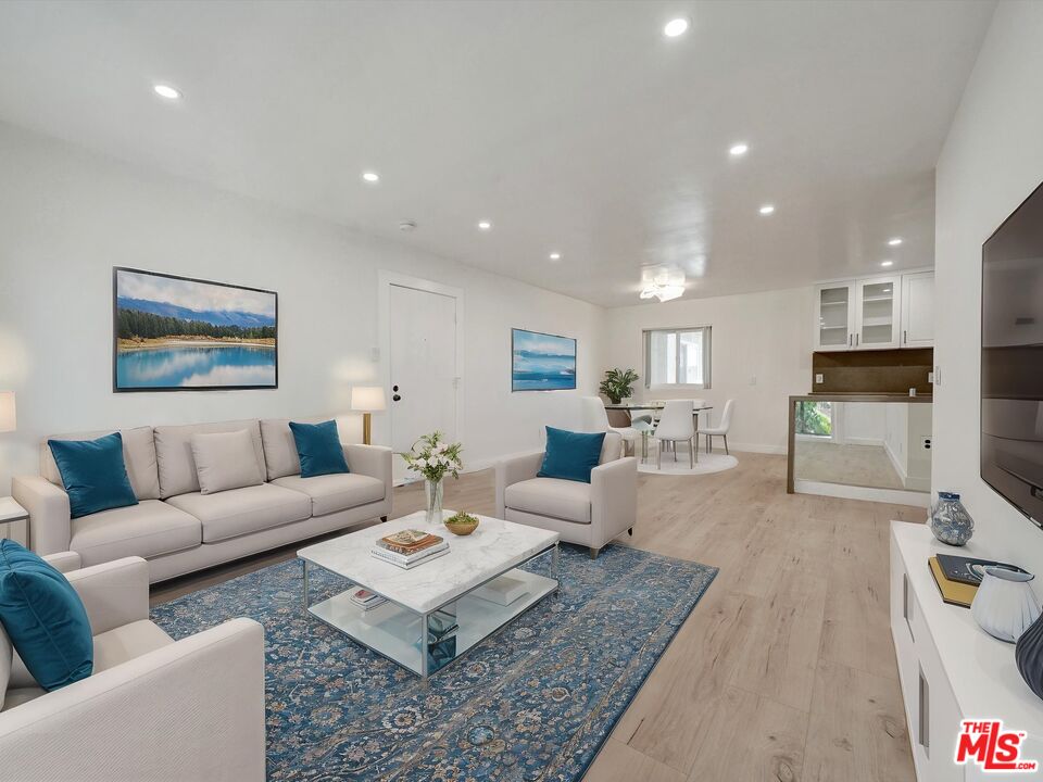 9005 Cynthia St Unit: 412