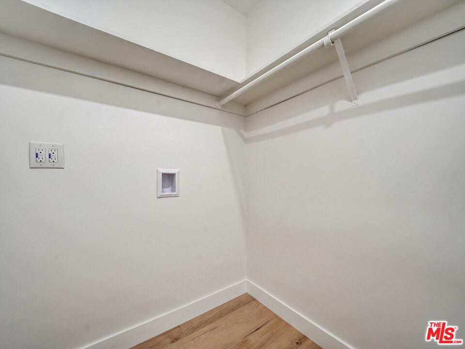 9005 Cynthia St Unit: 412