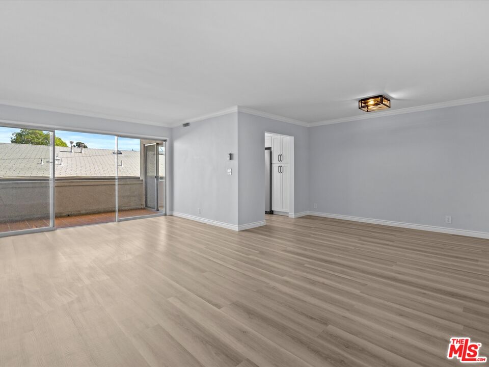 7949 Selma Ave Unit: 12