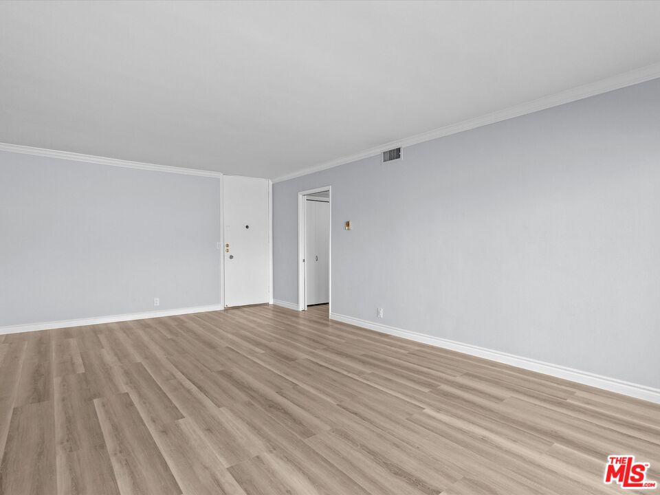 7949 Selma Ave Unit: 12