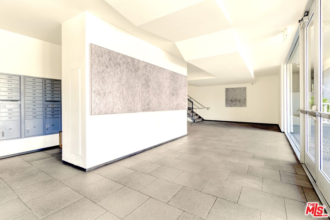 9005 Cynthia St Unit: 215