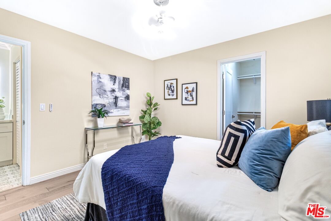 9005 Cynthia St Unit: 215