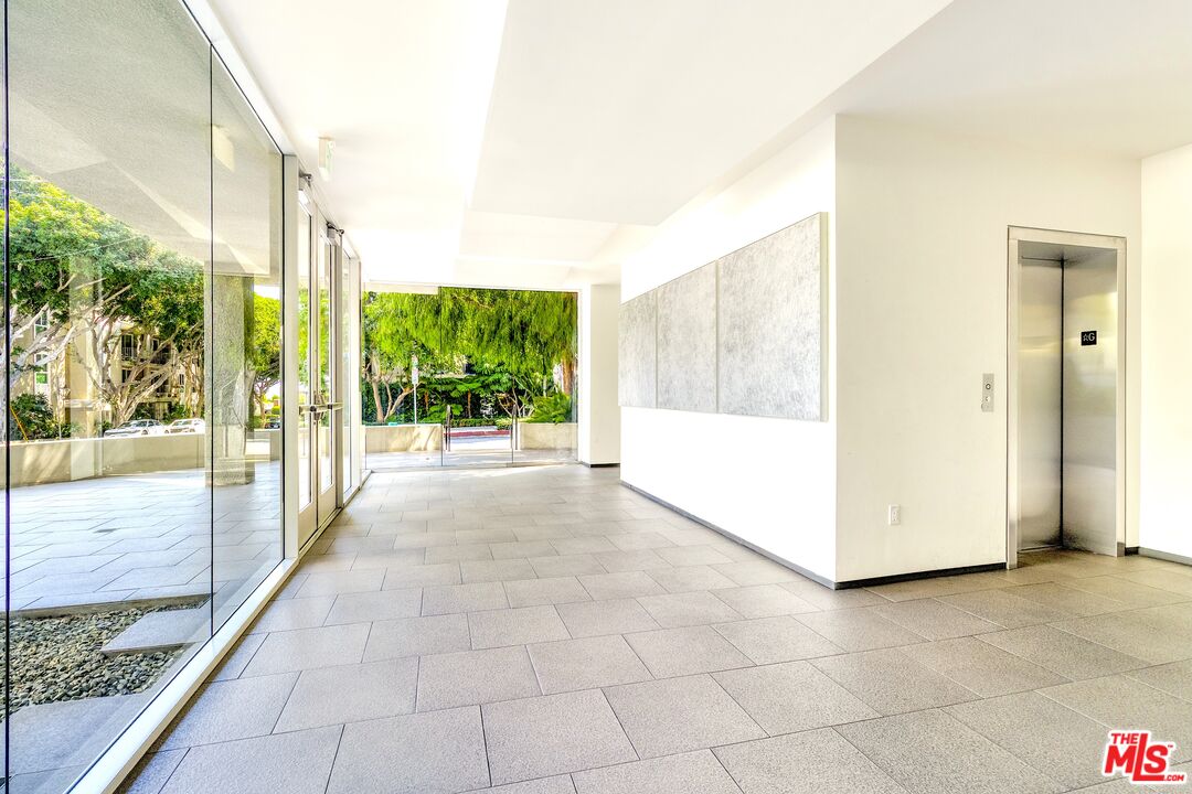 9005 Cynthia St Unit: 215