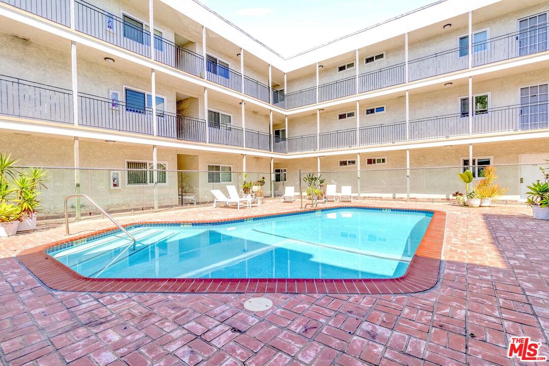 9005 Cynthia St Unit: 215